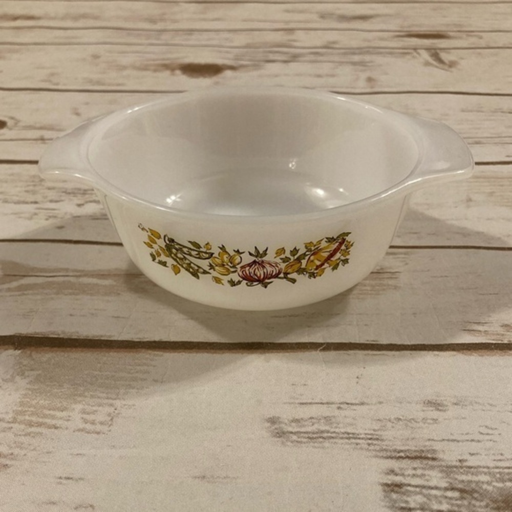 Vintage Anchor Hocking Fire King #472 Milk Glass Bowl Casserole Dish 5"